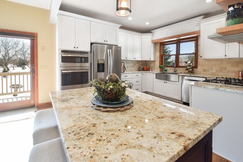 How to Choose the Perfect Natural Stone Countertop for Your Style
