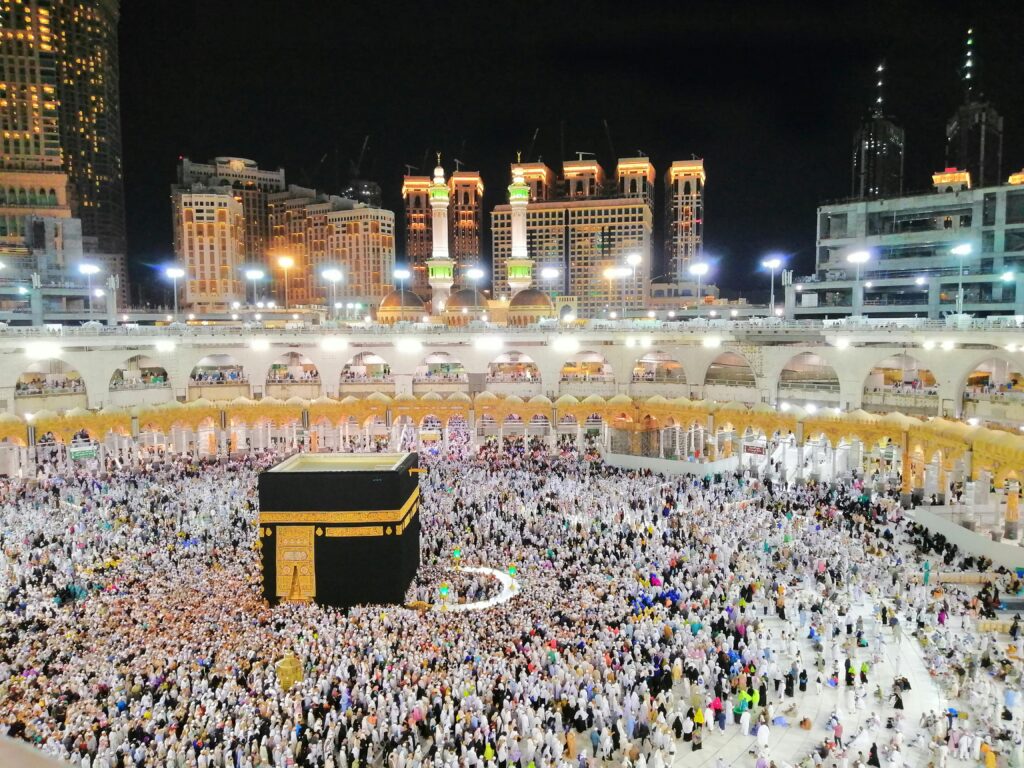 Common Mistakes to Avoid While Traveling for Your Umrah